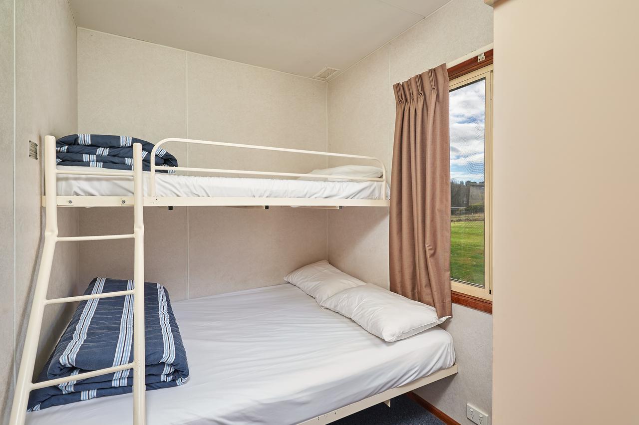 Gundagai Cabins&Tourist Park Bagian luar foto