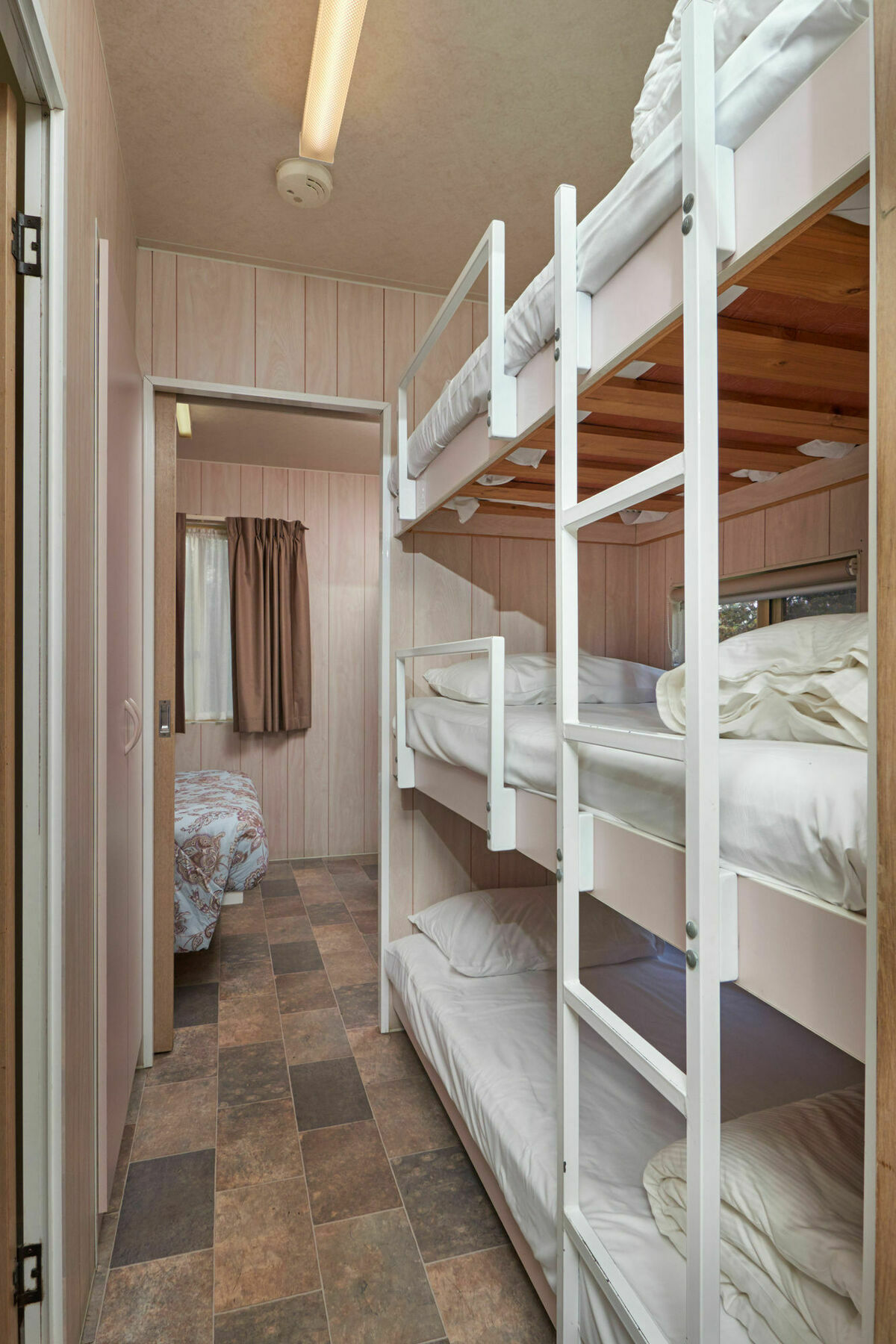 Gundagai Cabins&Tourist Park Bagian luar foto