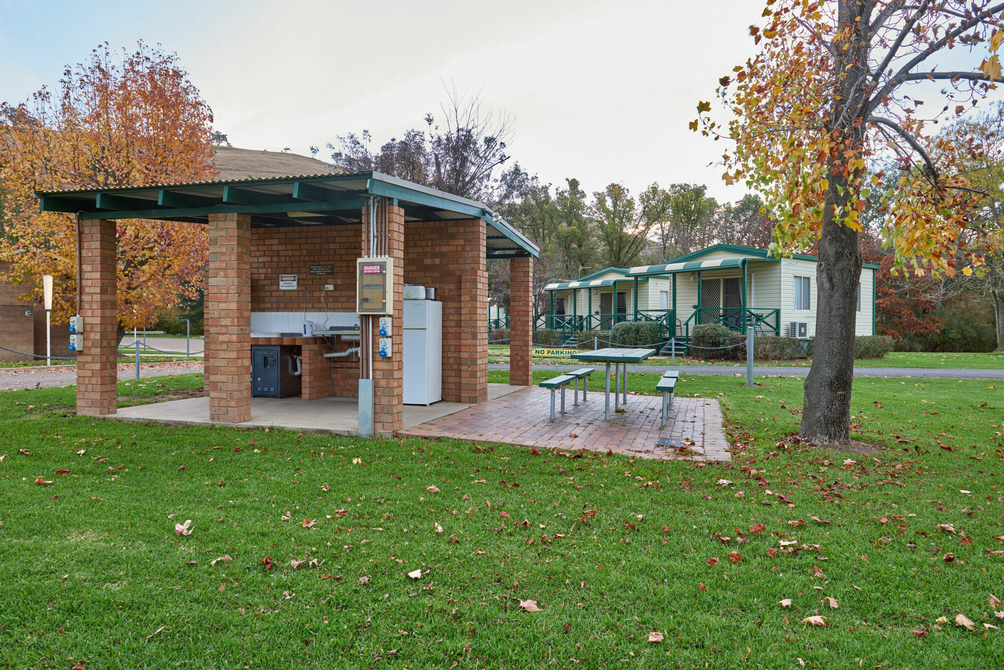 Gundagai Cabins&Tourist Park Bagian luar foto